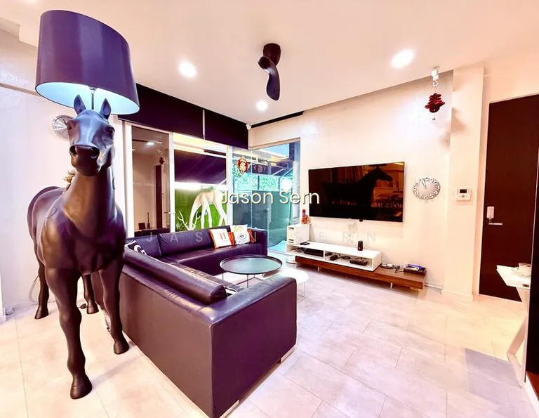 Modern Design 3.5 Storey Semi-D Ready to Move in Condition With Gym Facility image 1 of 10