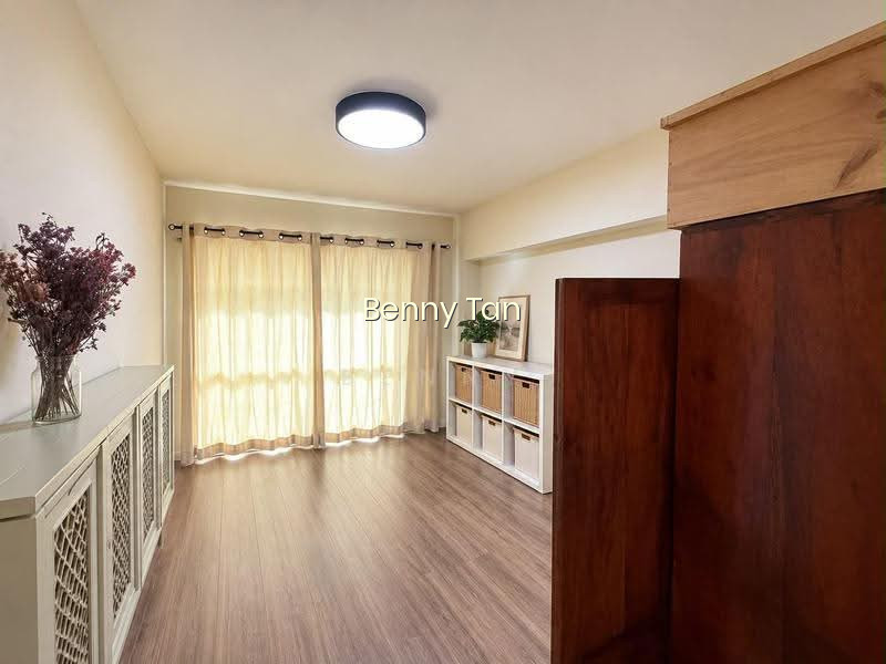 407A FERNVALE ROAD photo 4