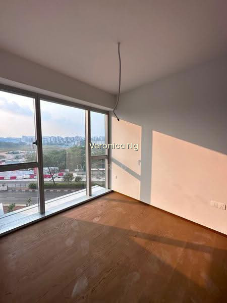 Grand Dunman image 1 of 10