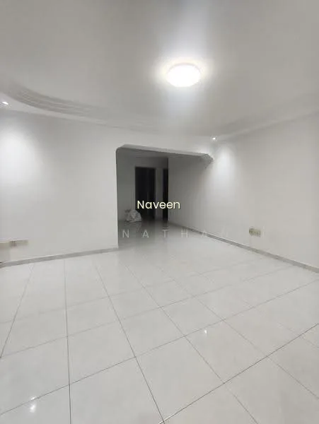 9 Cantonment Close image 1 of 10