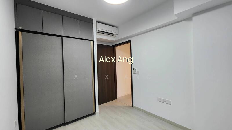 RIVERFRONT RESIDENCES photo 6