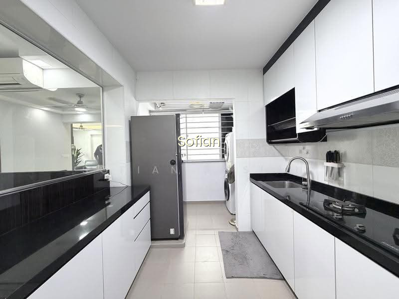 119A CANBERRA CRESCENT photo 5