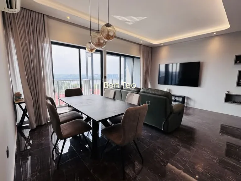 747C Bedok Reservoir Crescent image 1 of 8