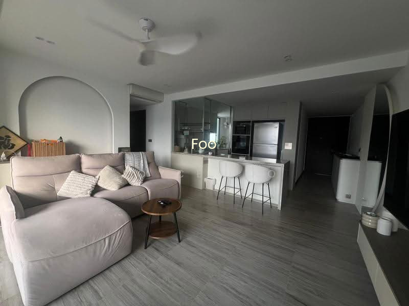 THE SHORE RESIDENCES photo 3