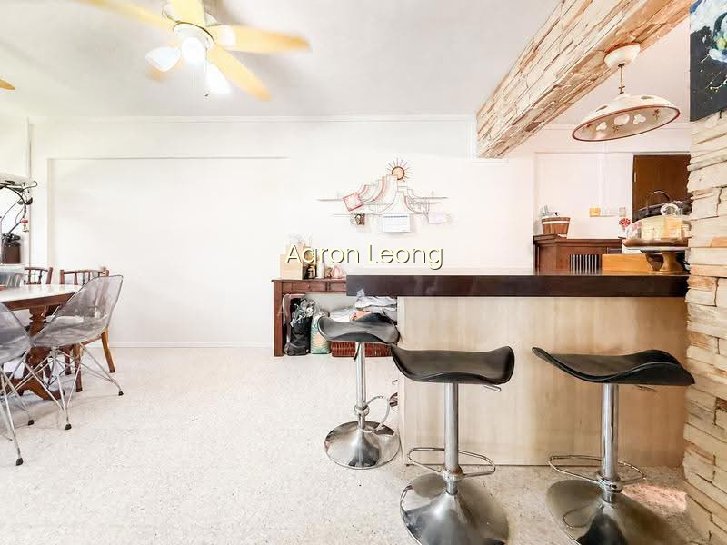 109 SPOTTISWOODE PARK ROAD photo 3