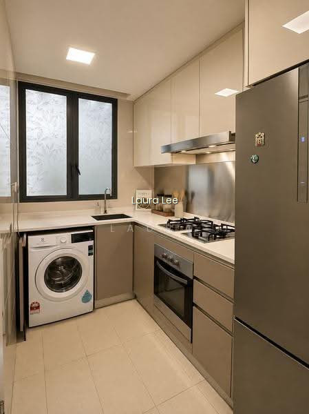 HEDGES PARK CONDOMINIUM photo 5