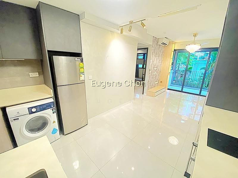 RIVERFRONT RESIDENCES photo 3