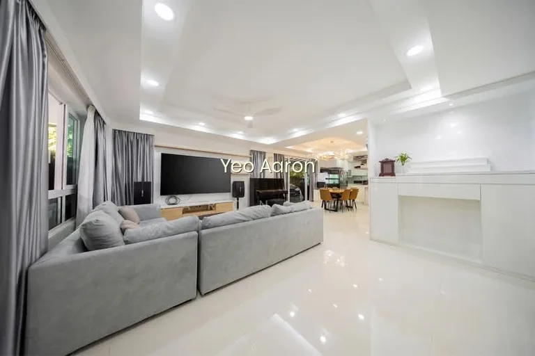 C.h.e.a.p 3 Storey Corner Terrace for Sale D28 image 1 of 10