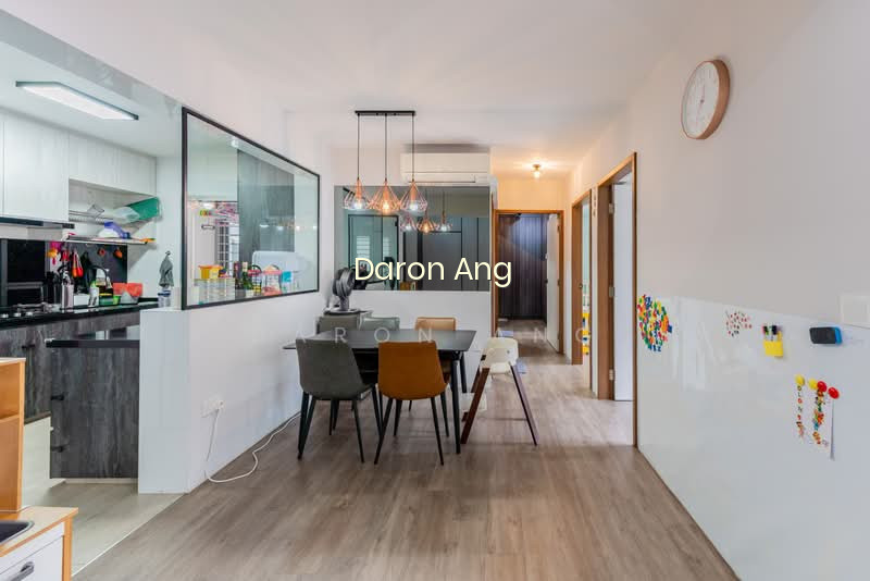 874B TAMPINES STREET 85 photo 3