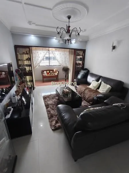 836 Yishun Street 81 image 1 of 10