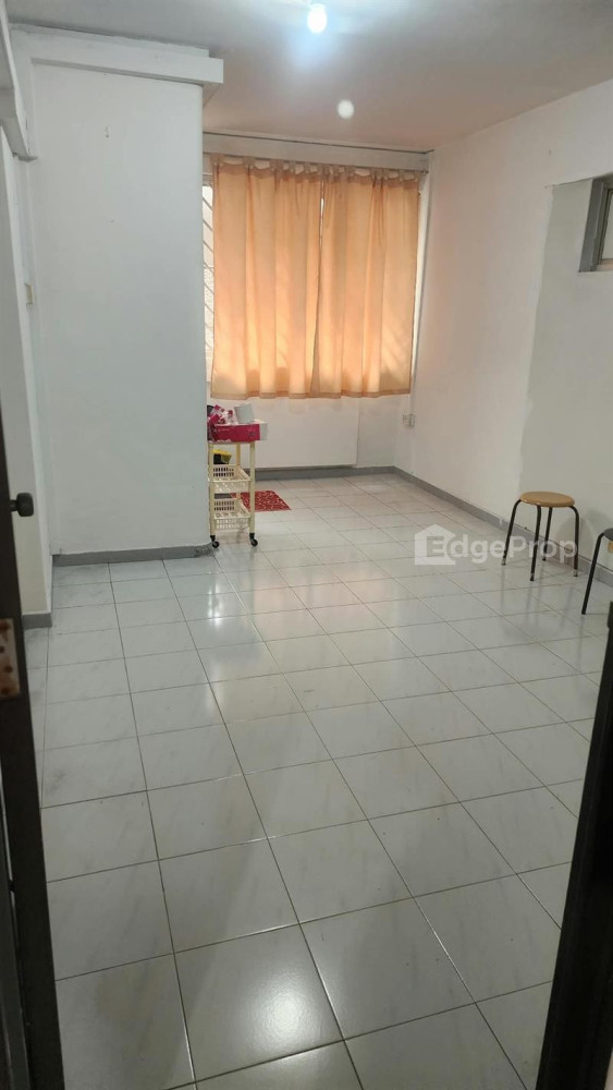 872 YISHUN STREET 81 photo 2