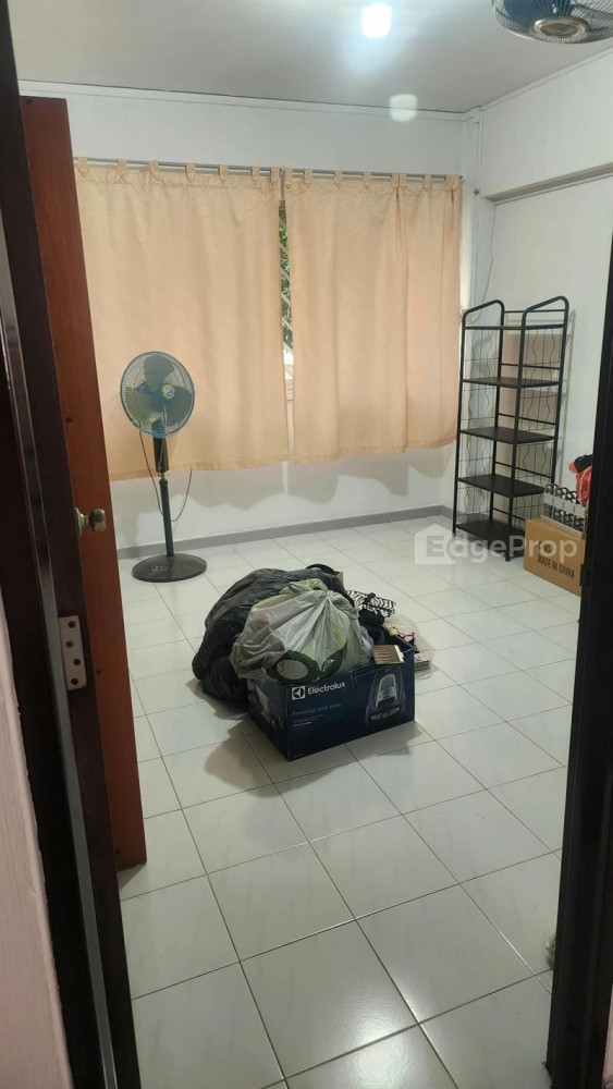 872 YISHUN STREET 81 photo 3