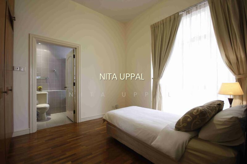Leonie Condotel photo 6