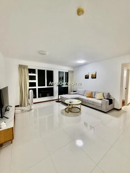 39A Margaret Drive image 1 of 8