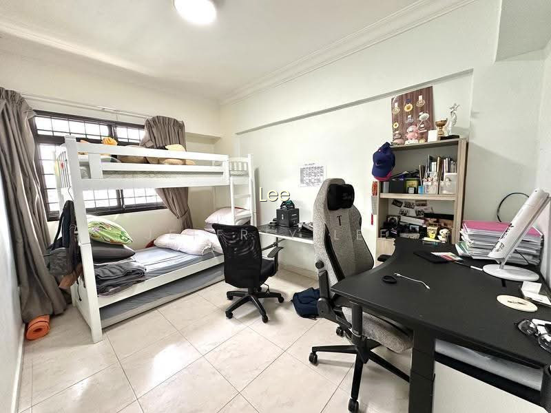 183D RIVERVALE CRESCENT photo 5