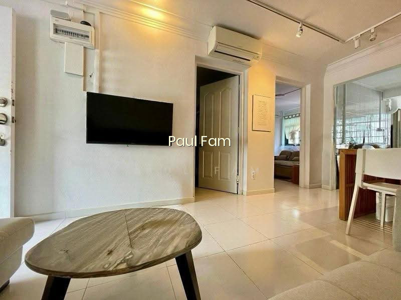 168 STIRLING ROAD photo 2