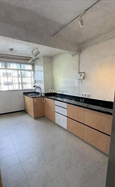 168 STIRLING ROAD photo 4