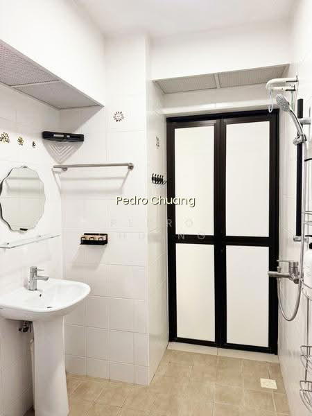 180B BOON LAY DRIVE photo 6