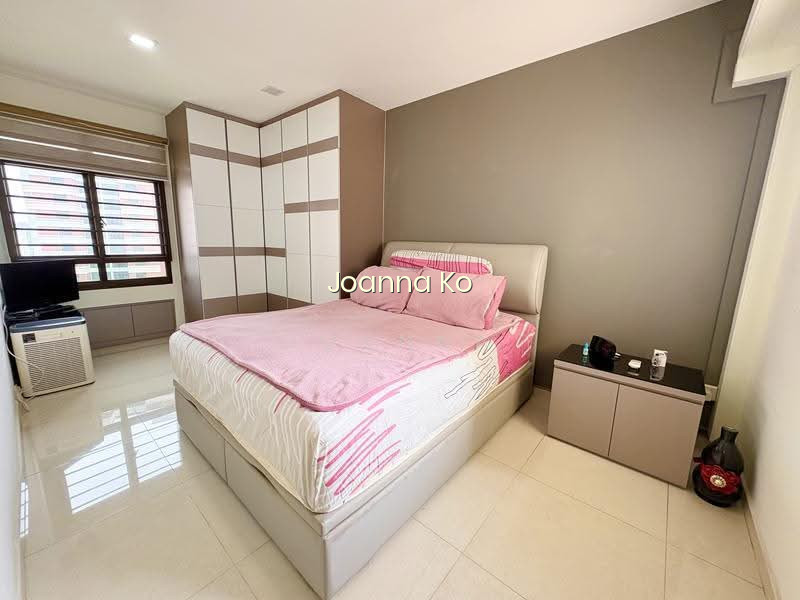 63B LENGKOK BAHRU photo 2
