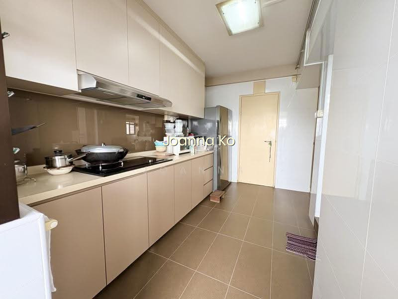 63B LENGKOK BAHRU photo 3