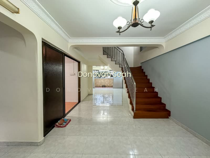 142 SERANGOON NORTH AVENUE 1 photo 2