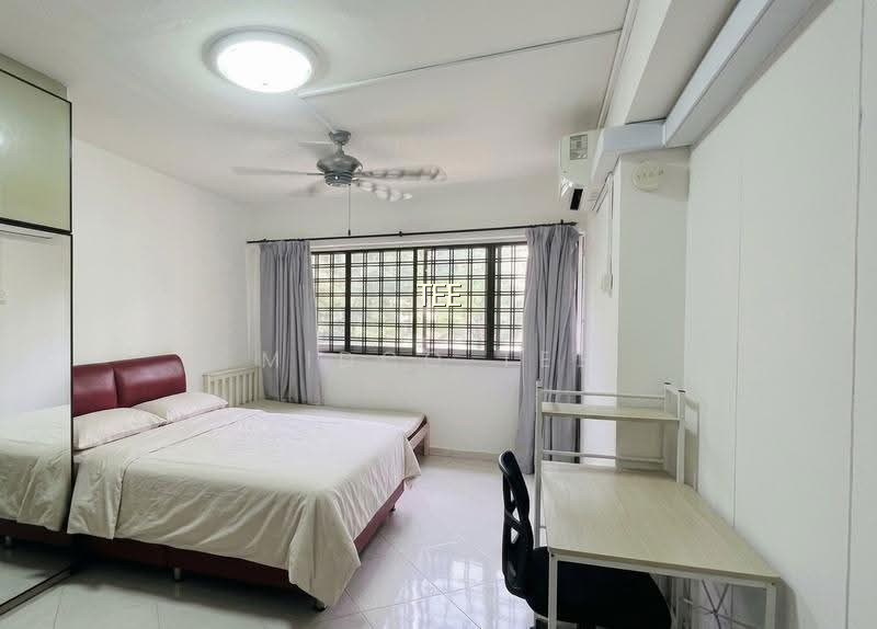 HOUGANG AVENUE 5 image 1 of 4