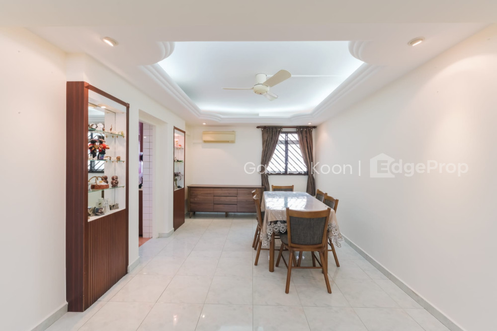 419 WOODLANDS STREET 41 photo 3