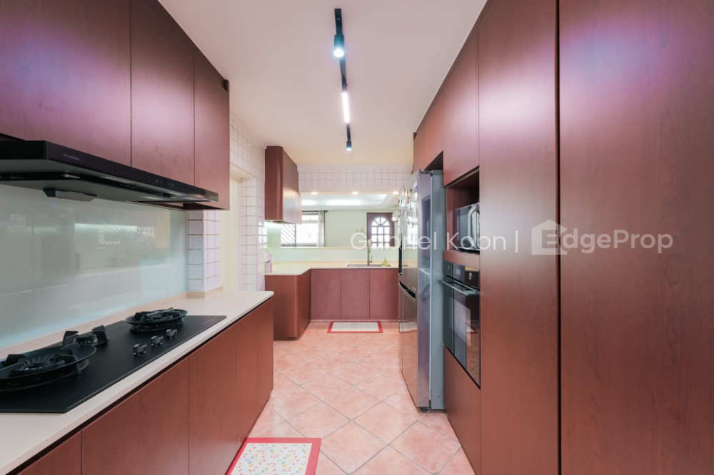 419 WOODLANDS STREET 41 photo 4