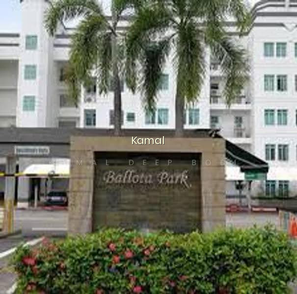 BALLOTA PARK CONDO photo 4