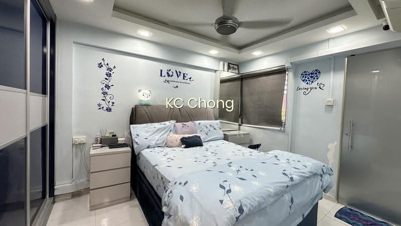 241 JURONG EAST STREET 24 photo 4