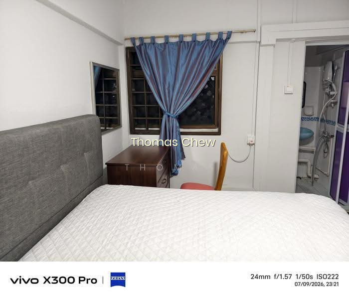 223 ANG MO KIO AVENUE 1 image 1 of 10