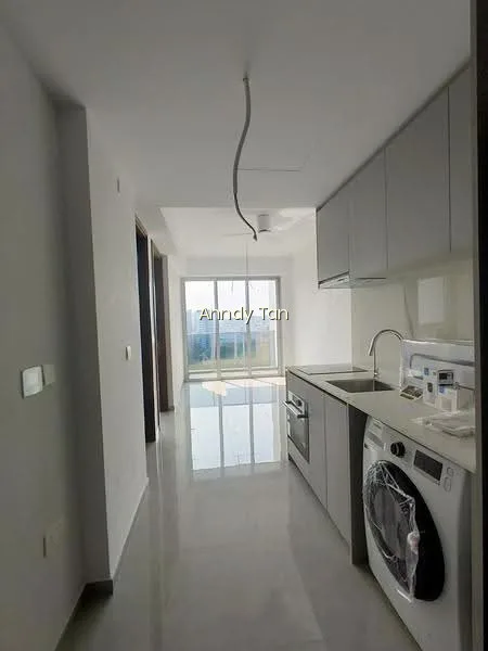 Grand Dunman image 1 of 10