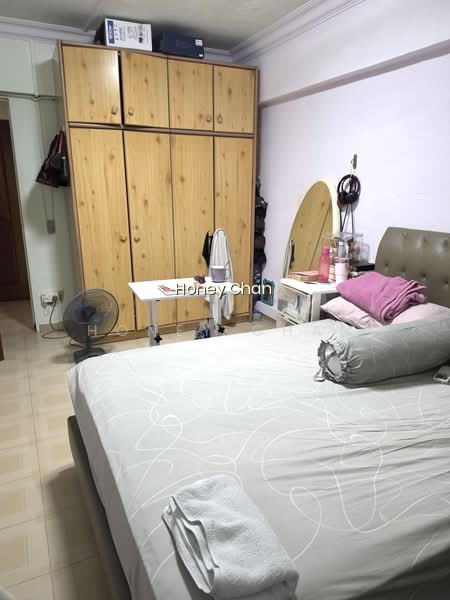 454 JURONG WEST STREET 42 image 1 of 9