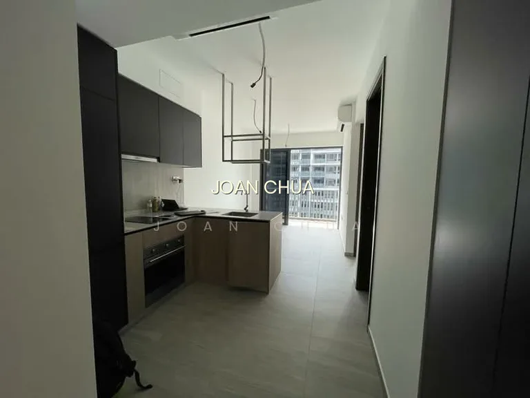 Grandeur Park Residences image 1 of 10