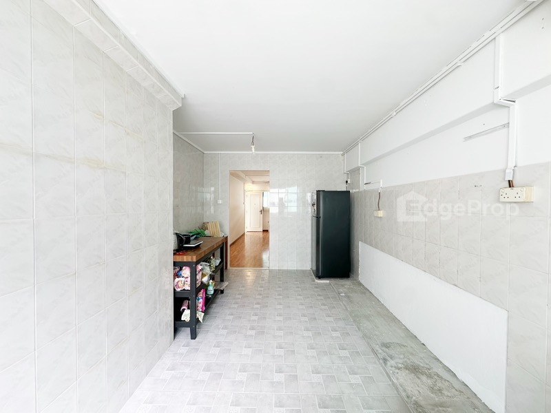 420 TAMPINES STREET 41 photo 5