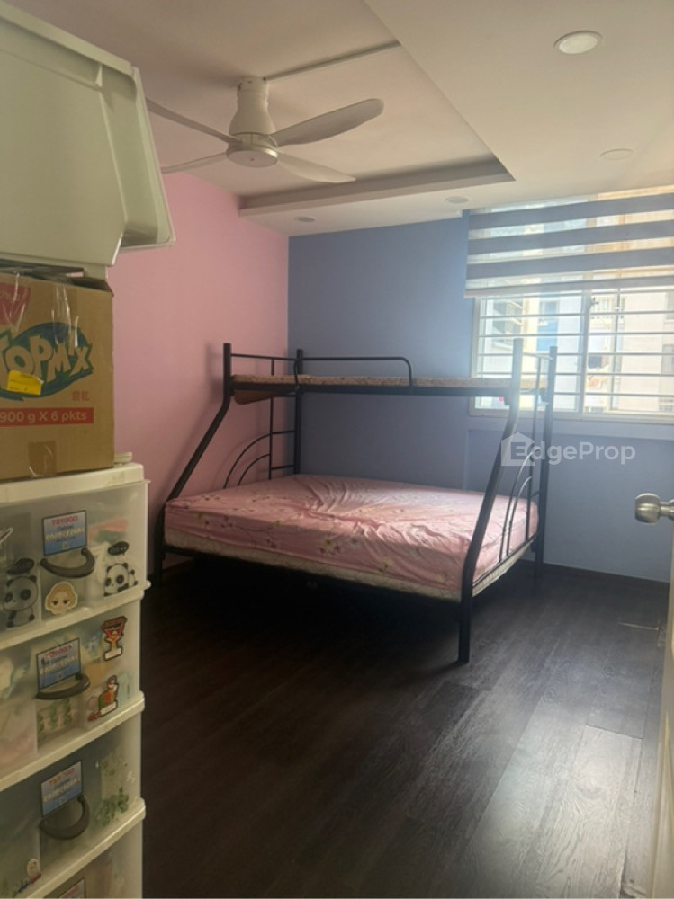 325 SERANGOON AVENUE 3 photo 3