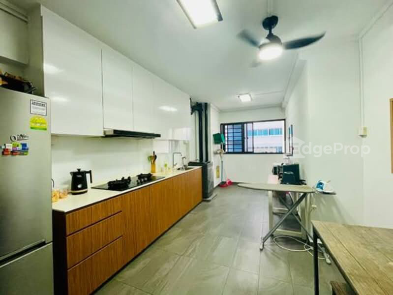435 ANG MO KIO AVENUE 10 photo 5