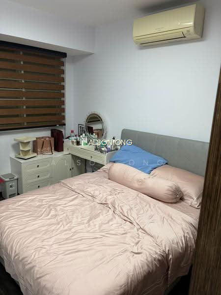 988B BUANGKOK GREEN image 1 of 8