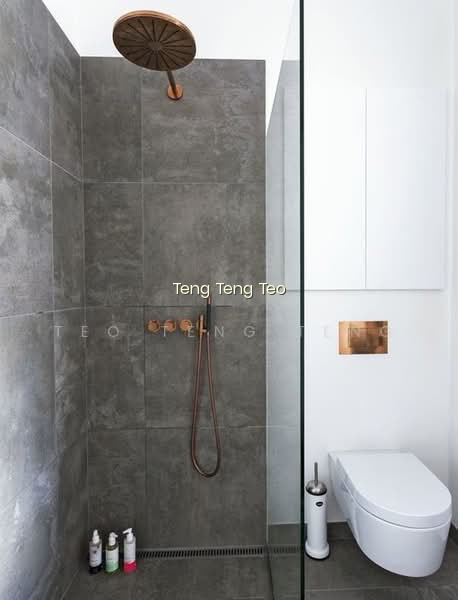 168 STIRLING ROAD photo 4