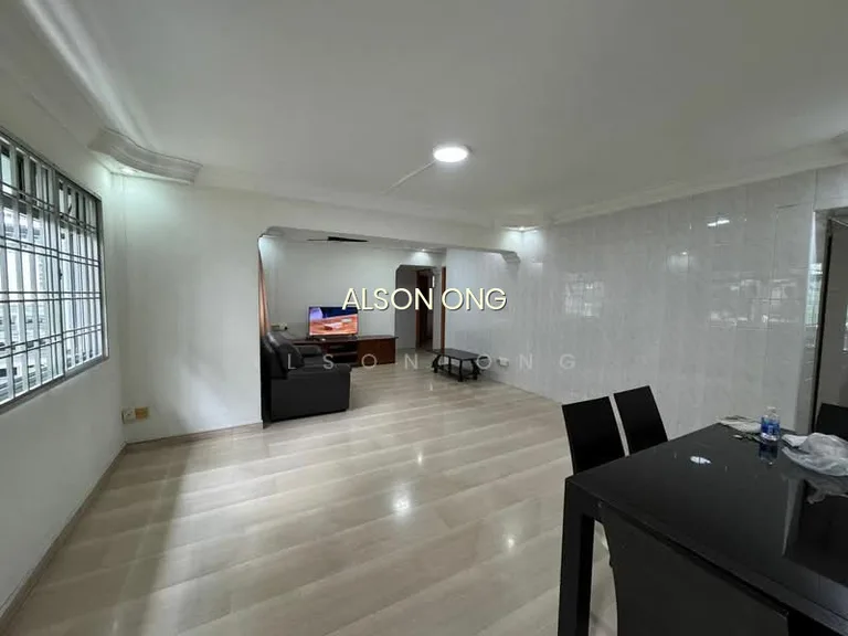 131 Rivervale Street image 1 of 10