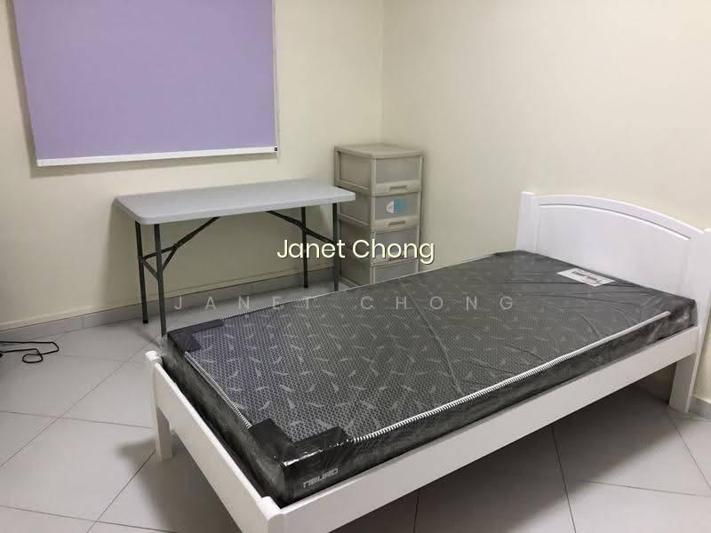 305 CLEMENTI AVENUE 4 image 1 of 8