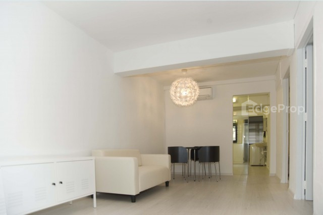 9 HOLLAND AVENUE image 1 of 8
