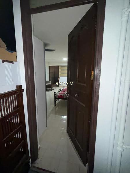 STUDIO HDB FOR RENT IN 633 YISHUN STREET 61 photo 3