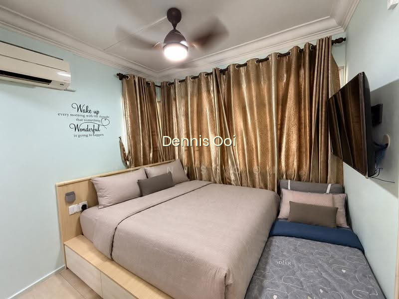 477 SEMBAWANG DRIVE photo 3