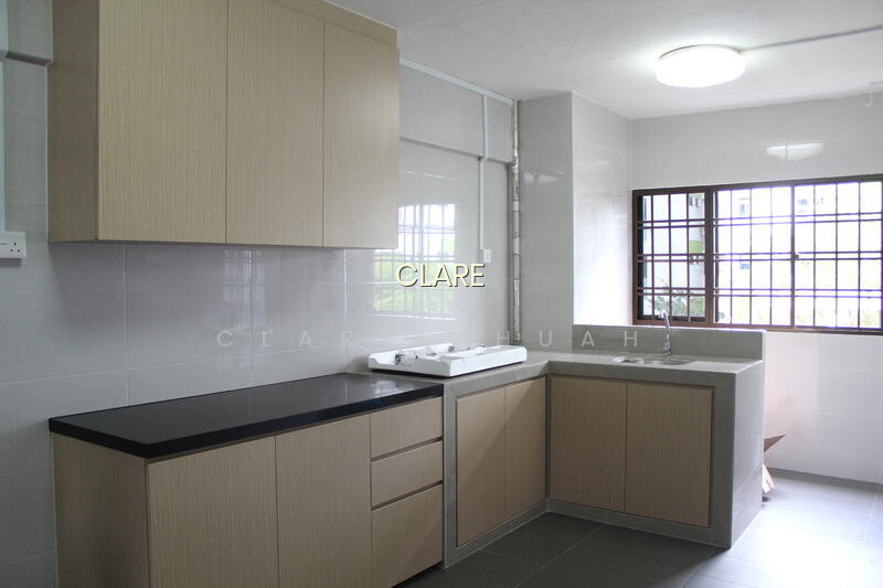 214 ANG MO KIO AVENUE 3 image 1 of 9