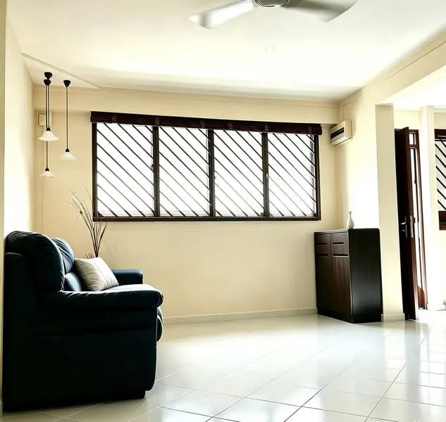 105 Pasir Ris Street 12 image 1 of 9