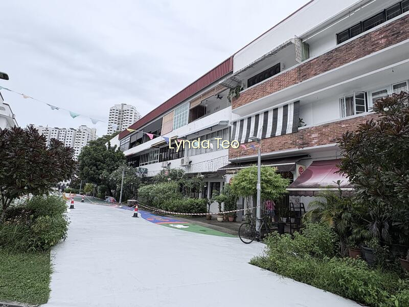 TIONG BAHRU ESTATE photo 2