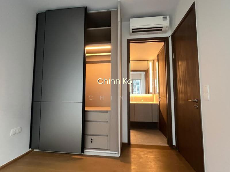 GRAND DUNMAN image 1 of 10
