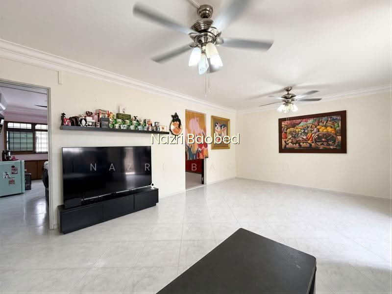 653 WOODLANDS RING ROAD photo 3