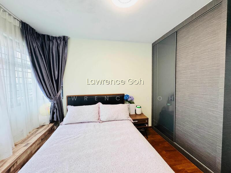 57 TEBAN GARDENS ROAD photo 2